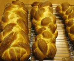 Treccia di pan briosce a sei capi