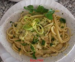 Linguine al pesto agrumato alle erbe