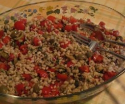Insalata di orzo con contorno di verdure light
