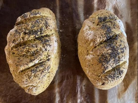 Pane Integrale con semi e curcuma