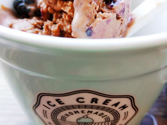 Gelato furbissimo al cioccolato e more-CONTEST DESSERT YOGURT