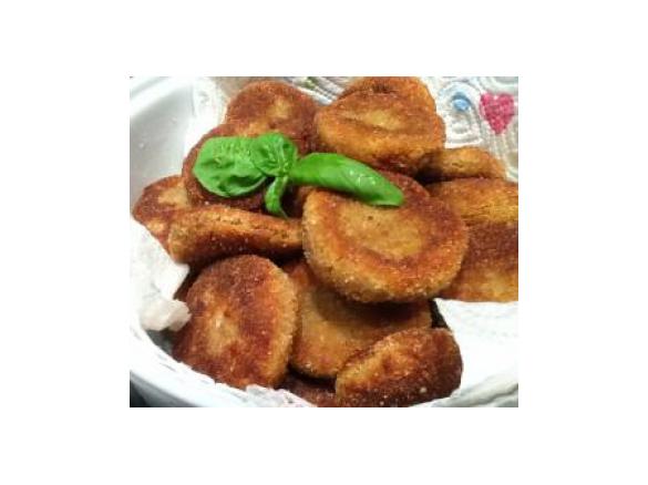Frittelle di melanzane profumate al basilico
