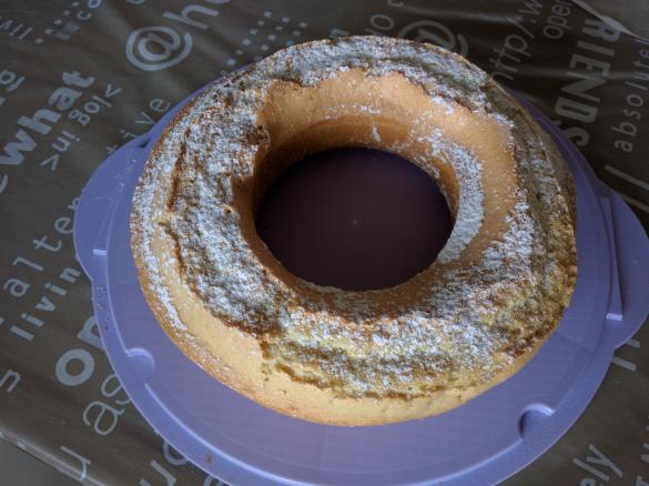 Ciambella alle mandorle senza lattosio