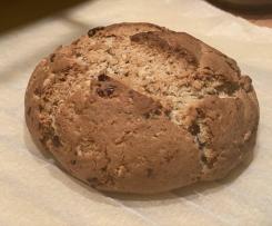 Panettone Genovese basso con uvetta e pinoli