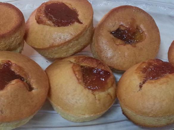 Muffin agrumati senza uova e senza latte