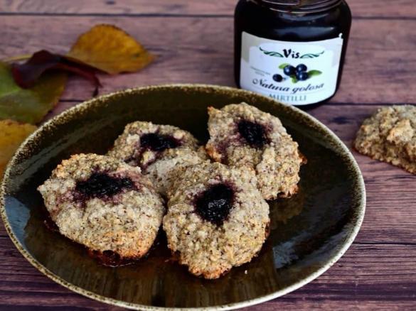 FIOR DI MANDORLA CON MARMELLATA