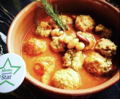 Polpette di ceci al sugo con fagioli al profumo di rosmarino