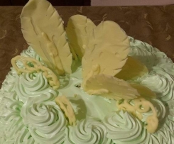 torta alle pere con piume di cioccolato bianco