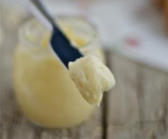 Crema spalmabile ai pinoli