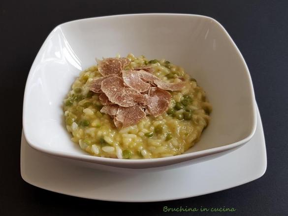 Risotto con pisellini e tartufo