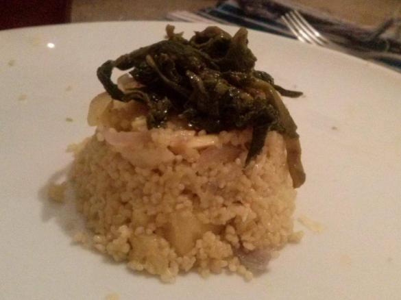 Sformatini di cous cous al curry con cime di rapa