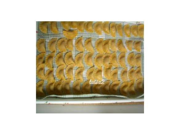 Ravioli con faraona brasata