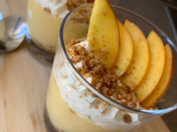 Crema alle pesche con biscotti "Contest Pesche"