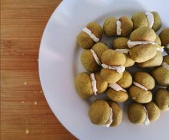 Baci di dama salati al pistacchio e formaggio spalmabile