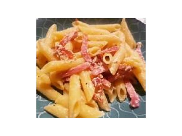Pasta speck e panna