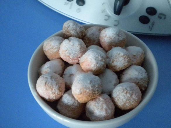 Biscotti rosa al cocco