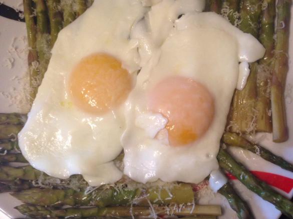 ASPARAGI e UOVA al vapore