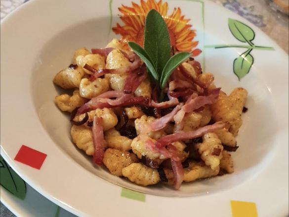 Gnocchi di ricotta allo zafferano