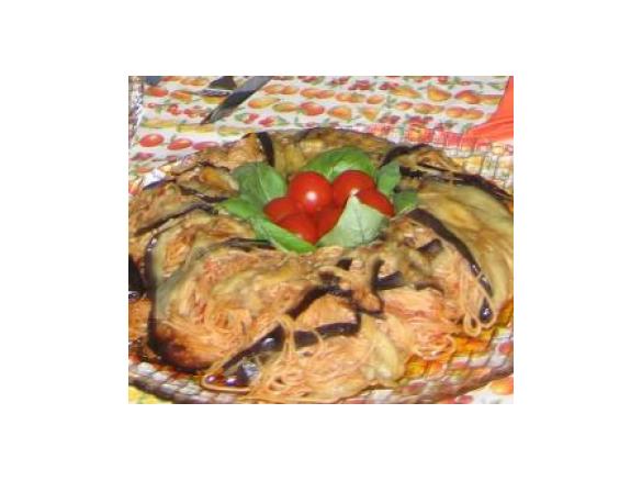 Ciambella di spaghetti e melanzane