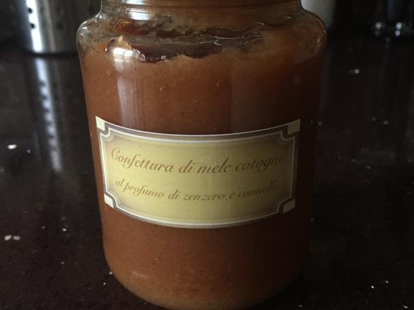Confettura di mele cotogne con zenzero e cannella