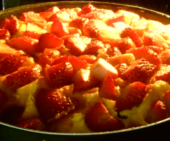 TORTA CON FRAGOLE E GOCCE DI CIOCCOLATO