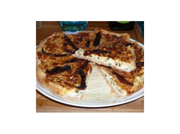 TORTA SALATA CON POMODORINI E OLIVE