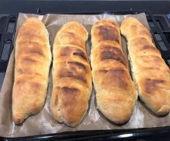 Pane baguette con lievito madre