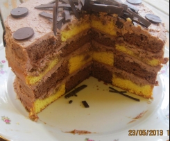 Pan di spagna a scacchiera