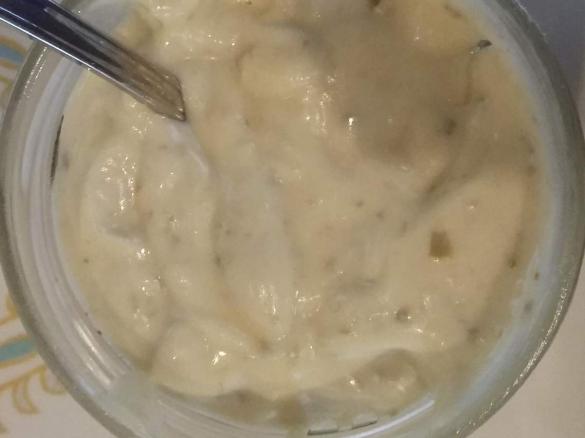 Maionese vegana ai sottaceti