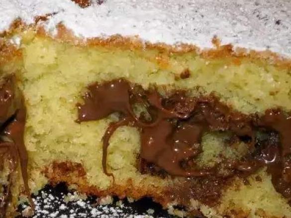 ciambella con cuore alla nutella