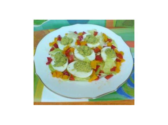 Uova ripiene di zucchine