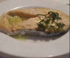 SALMONE AL CARTOCCIO AL PROFUMO DI CIPOLLA
