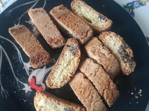 CANTUCCI AL CIOCCOLATO