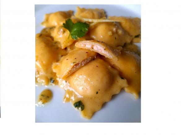 RAVIOLI AL SALMONE PROFUMATI  AL LIMONE CONTEST PASTA RIPIENA-