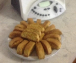 Tozzetti emiliani con le mandorle