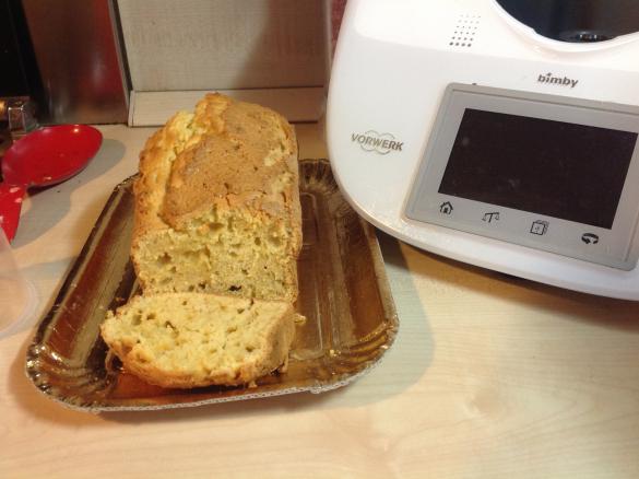 Plum cake al profumo di limone