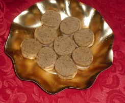 BISCOTTINI SALATI con mousse di mortadella