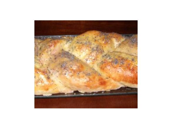 treccia di pan patate ripiena