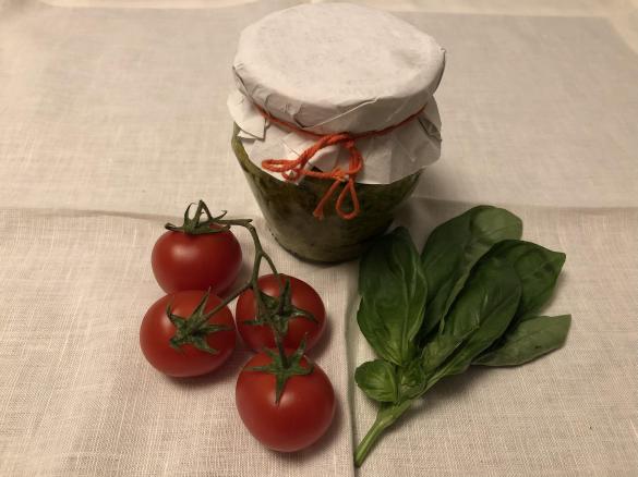 Pesto estivo veloce ai fiori di zucchine, parmigiano e pinoli “CONTEST PESTO E CONDIMENTO”