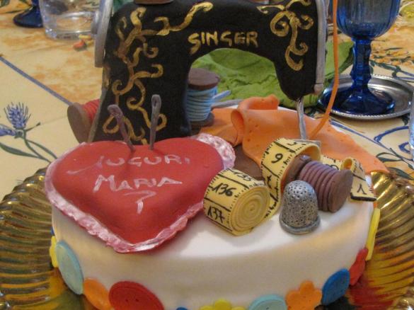 Torta con cioccolato al latte e nocciole