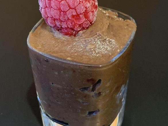 Mousse di cioccolato e avocado