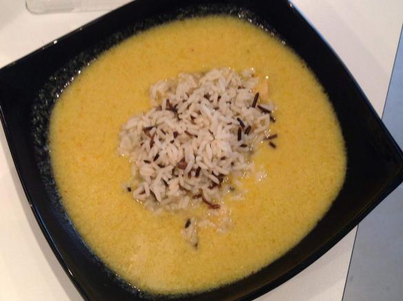 Zuppetta Thai al latte di cocco e pollo