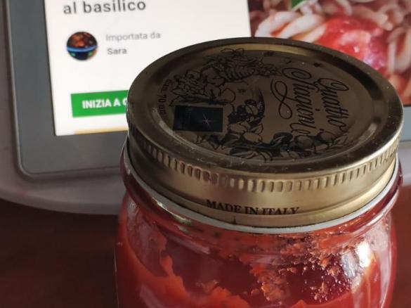 Passata di pomodoro 🍅 al basilico