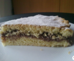 TORTA CON MARMELLATA E NOCCIOLE