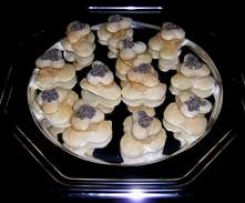 trifogli pinolati al papavero Finger food