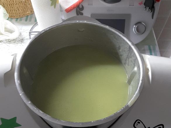 Vellutata di cavolini di Bruxelles