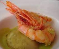 PURE' DI FAVE BIANCHE CON GAMBERETTI E CIPOLLA ROSSA giovannaf.