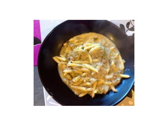 Pennette carciofi salsiccia e panna