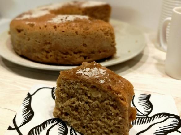 Ciambellone con farina integrale, banana e yogurt greco - cottura Varoma