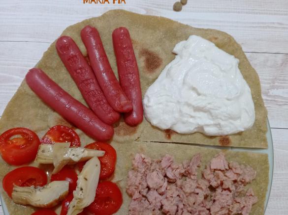 PIADINA CON FARINA DI PISELLI FARCITA